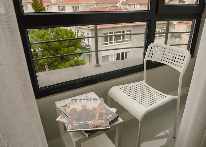 Hotel Joyful By Gnl 3*