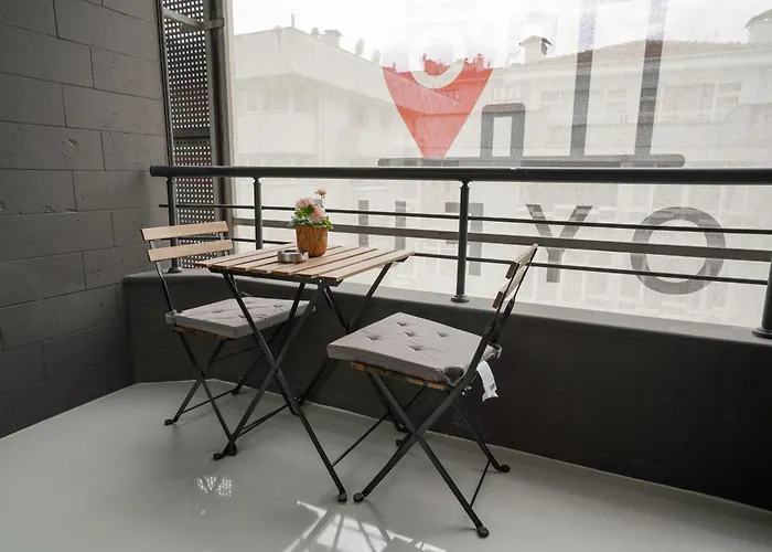 Joyful By Gnl Hotel 3*