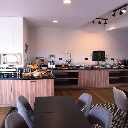 Joyful By Gnl Hotel 3*